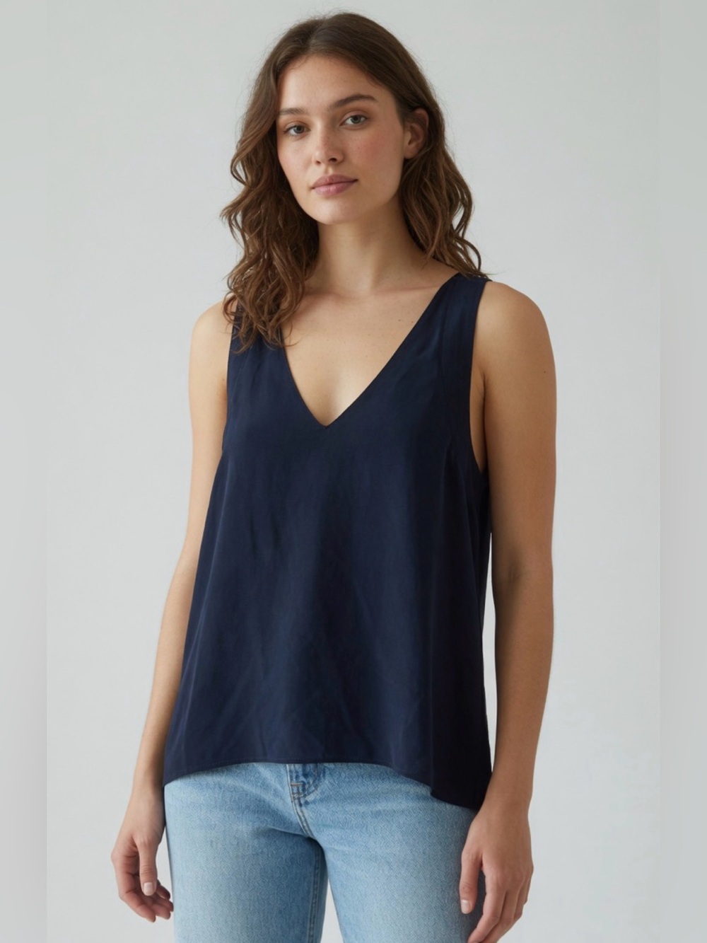 Rory Beca 100% Silk Black V-Neck Sleeveless Top
